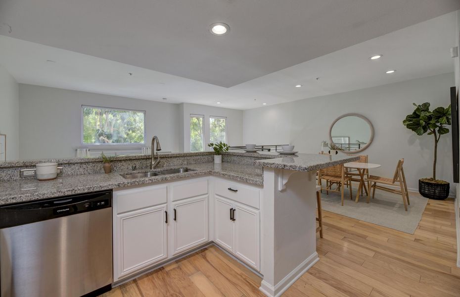 13200 Pacific Promenade-59