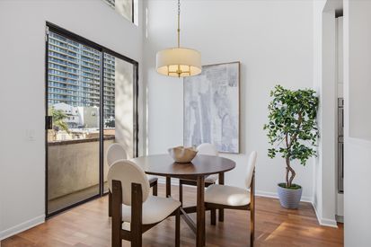 25-A81A4806