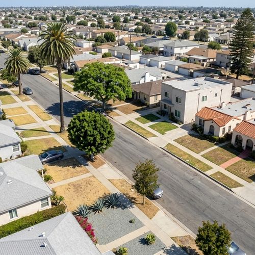 Options for Removing a Sibling from an Inherited House in Hawthorne, CA