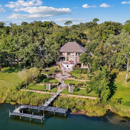 Showcase Listing Spotlight: Timeless Tanglewood — A Rare Opportunity to Own a Piece of Pensacola History
