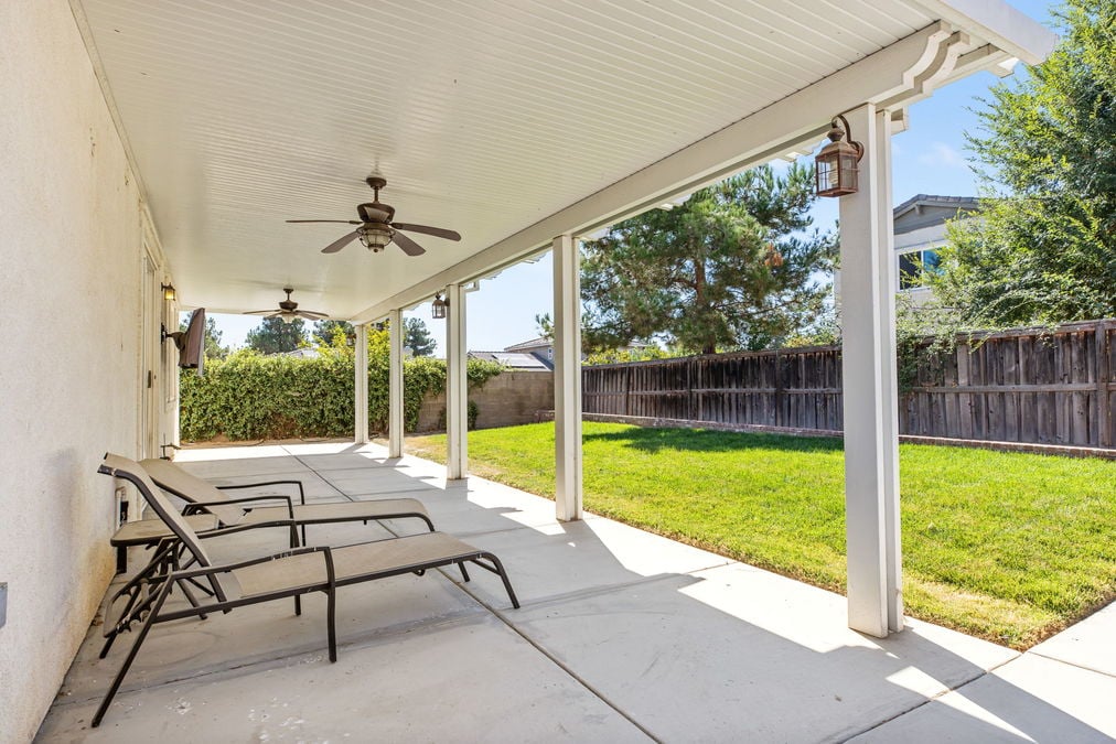 25-web-or-mls-Light Sails 25