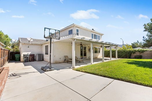 27-web-or-mls-Light Sails 27