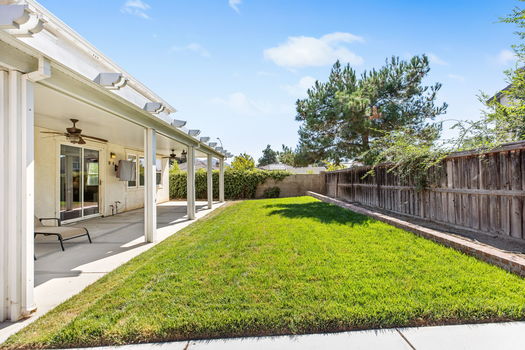 28-web-or-mls-Light Sails 28