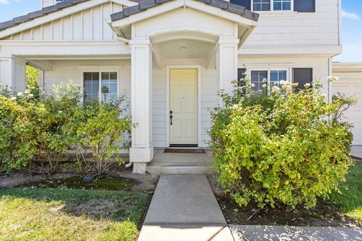 4-web-or-mls-Light Sails 04