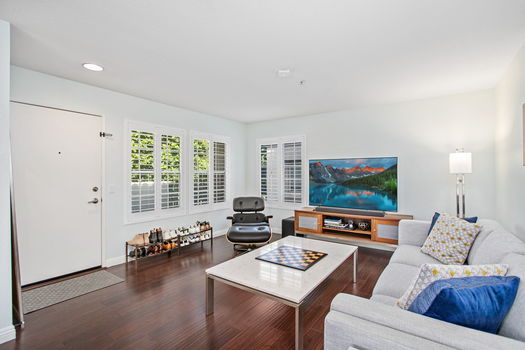 12-web-or-mls-Keller DR 012