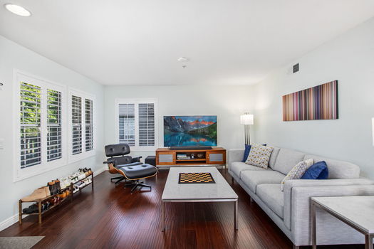 13-web-or-mls-Keller DR 013