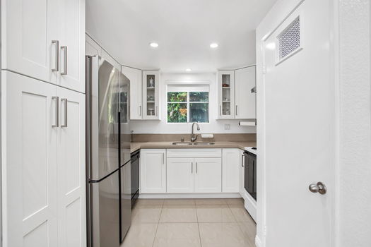 19-web-or-mls-Keller DR 019