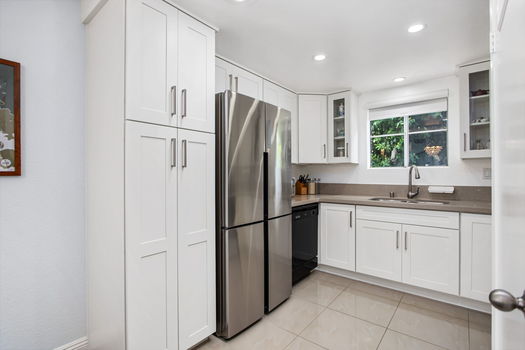 21-web-or-mls-Keller DR 021