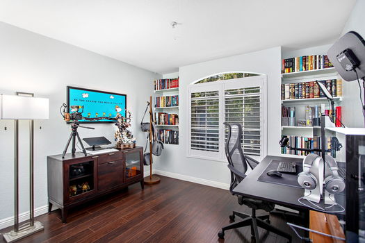 24-web-or-mls-Keller DR 024