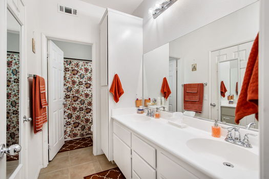 8-web-or-mls-San Sebastian 008