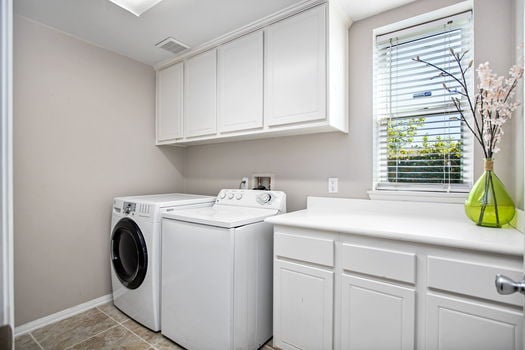 66-web-or-mls-Light sails reshoot 008