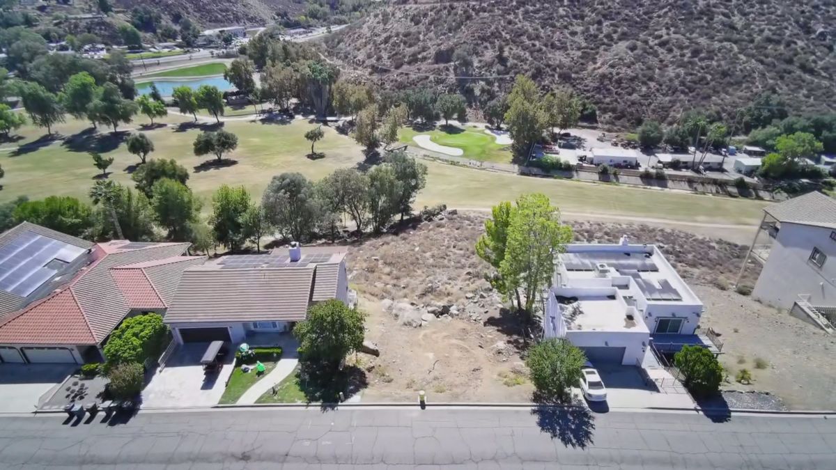 30789 Early Round Drive, Canyon Lake CA - aerial view of the parcel and the fairway beyond