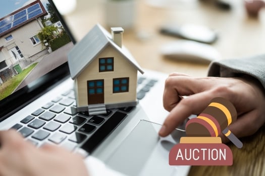 Why Auction a House Instead of Selling