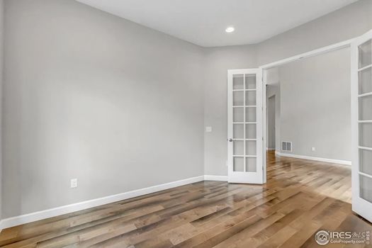 913 Green Mountain Dr Img (19)