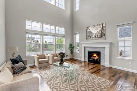 913 Green Mountain Dr Img (24)