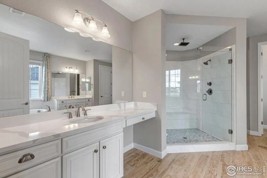 913 Green Mountain Dr Img (32)