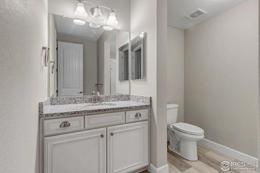 913 Green Mountain Dr Img (35)