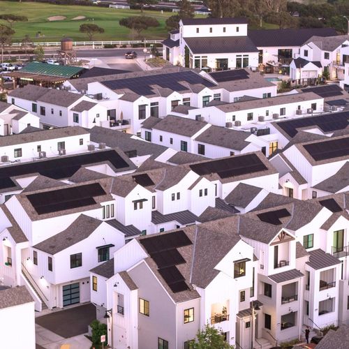 Fewer Homes Are Hitting the Market. Buyers Are Still Buying Anyway.