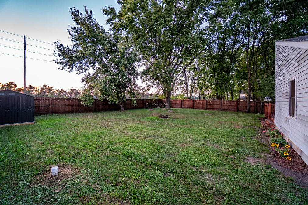 fenced yard 2