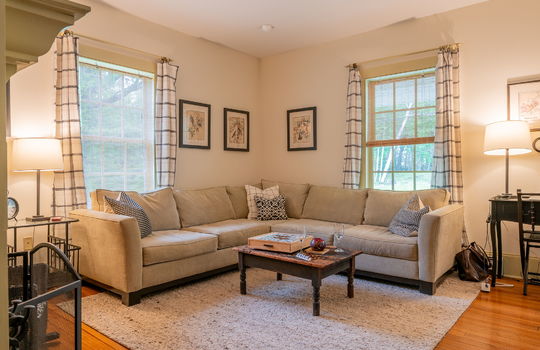 11-web-or-mls-138 Diamond Ave-11