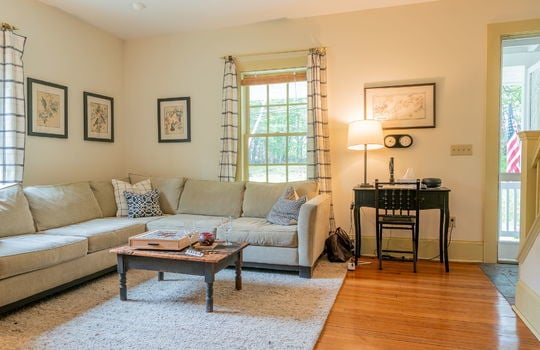37-web-or-mls-138 Diamond Ave-37