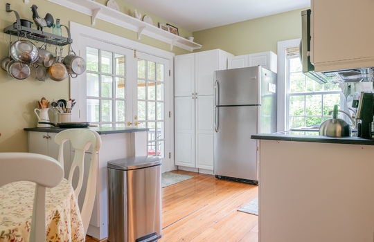 42-web-or-mls-138 Diamond Ave-42