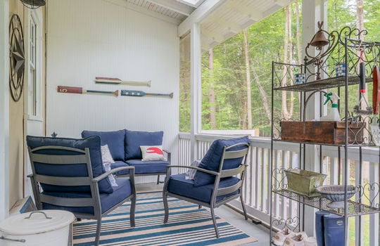 53-web-or-mls-138 Diamond Ave-53