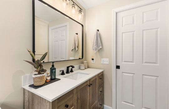 4 solomon dr, windham, me 04062, usa-027