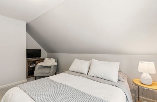 4 solomon dr, windham, me 04062, usa-031