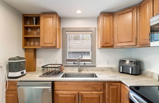 278_Pinkham_Brook_Rd_036