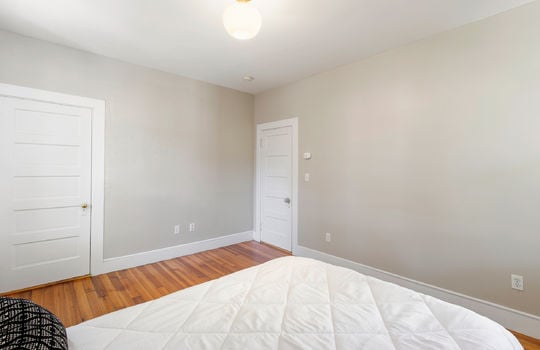 245 brighton ave portland me 04102 usa-012