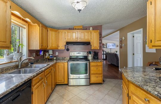 24_Bear_Brook_Rd_035-