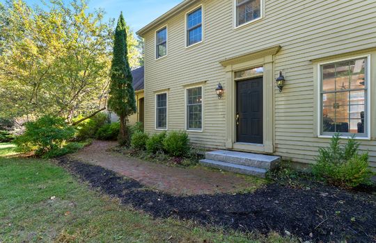 4_Greenview_Dr_024