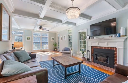 4_Greenview_Dr_083