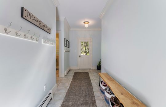 4_Greenview_Dr_095