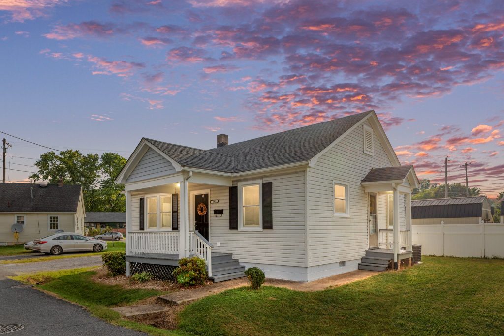 297 Keller Ln, Strasburg, VA 22657 Preslee Real Estate