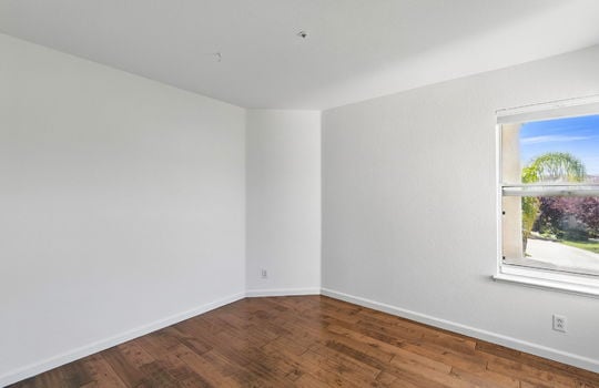30-web-or-mls-30300-Meridien-46