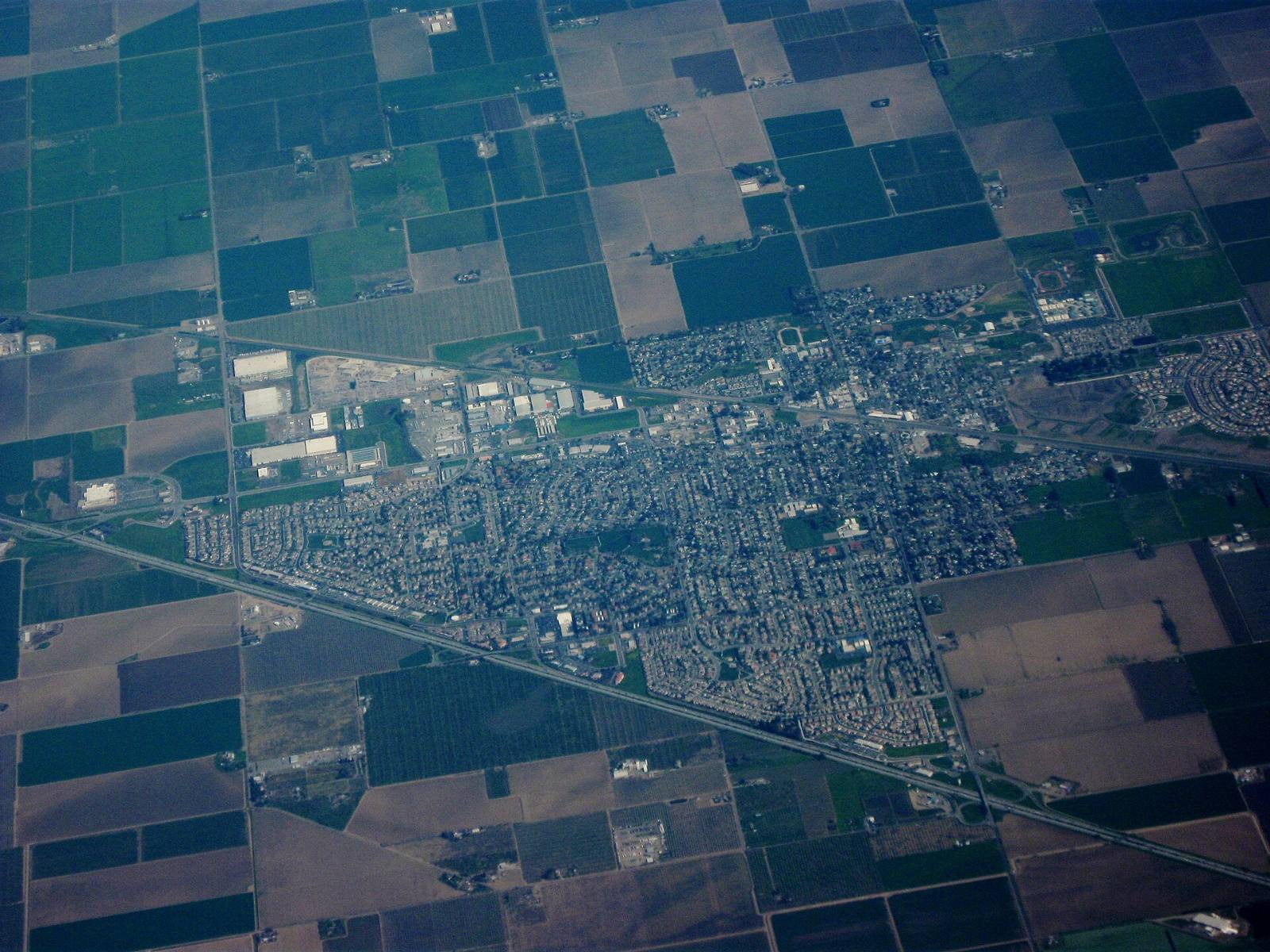 Aerial view of Dixon, California, and the farmland around it, 2009