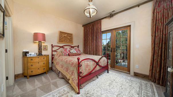 Stonehill- Bedroom 1