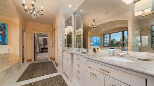 Stonehill- Primary Bathroom Alt 2