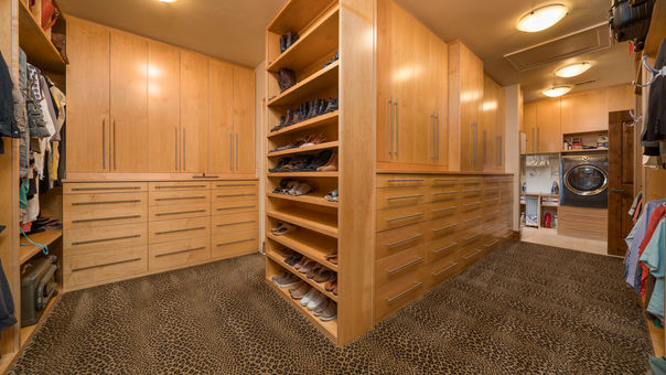 Stonehill- Primary Closet