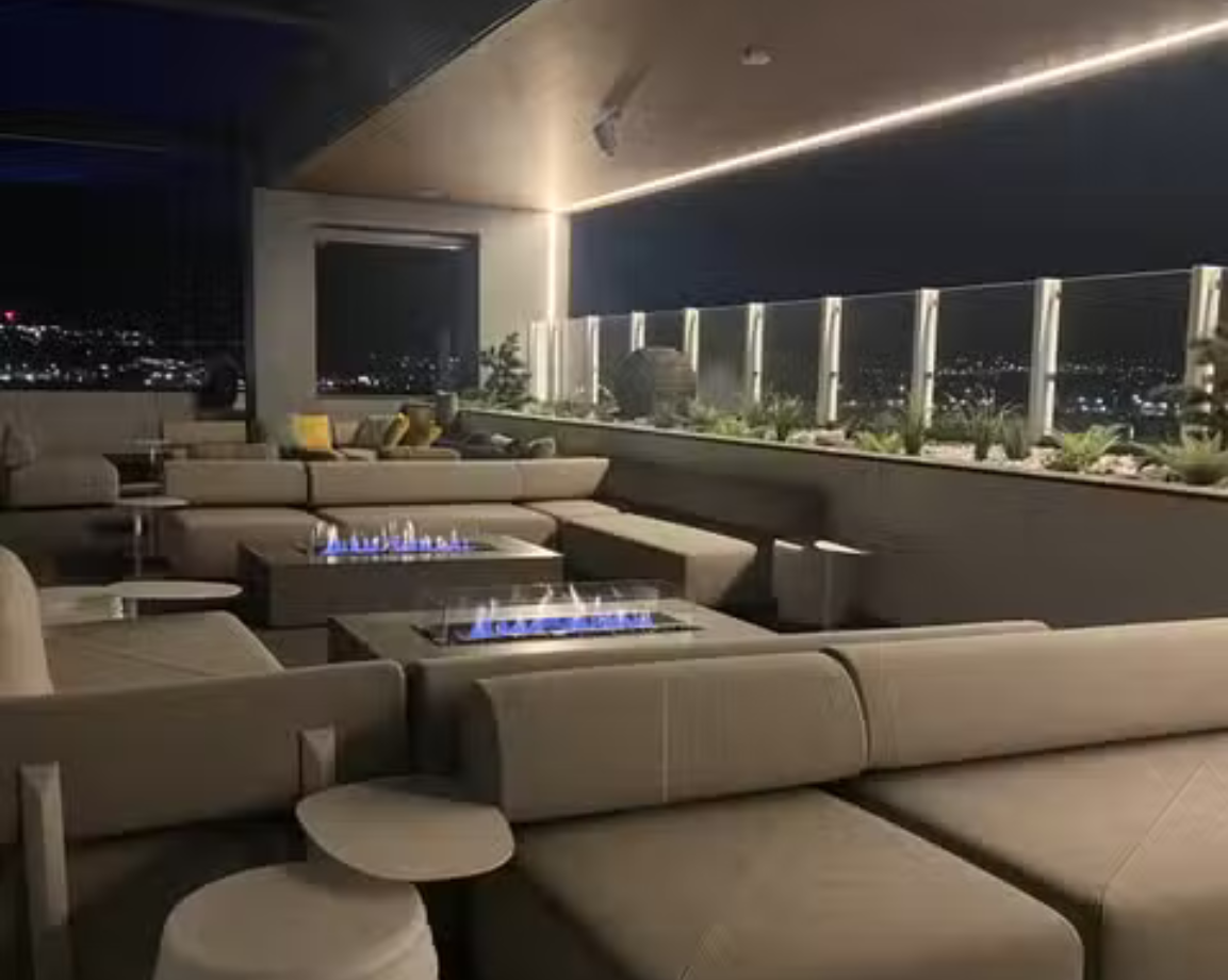 Lumen rooftop social new year