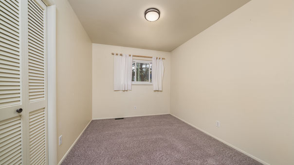 Topeka- Bedroom 1