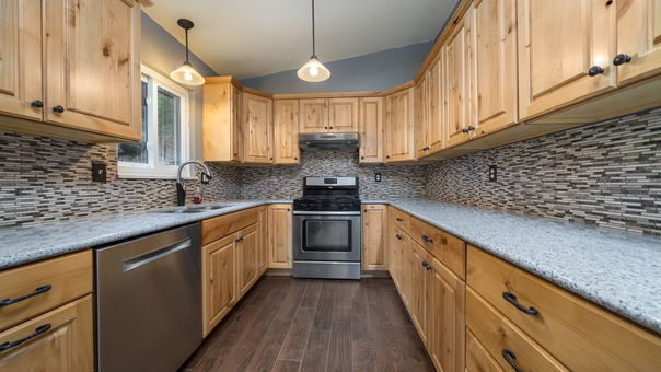 Topeka- Kitchen