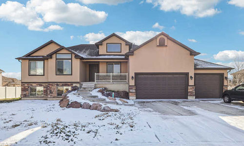 Home for Sale in West Haven Utah