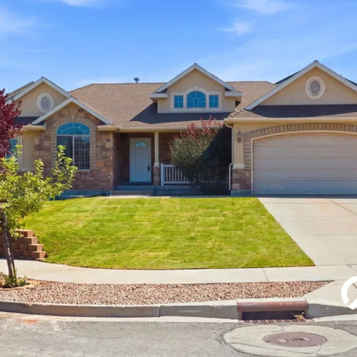 West Valley City Home For Sale - 5639 Pine Shade Pl