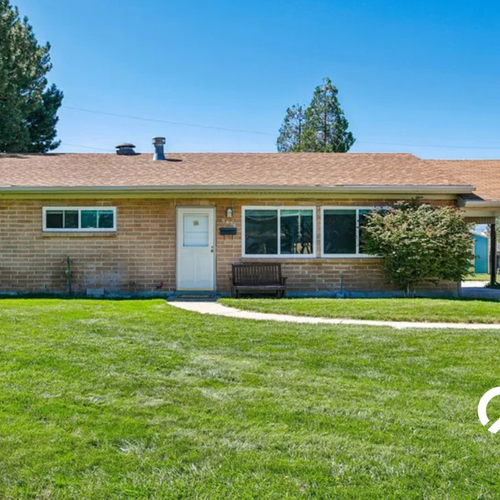 Sandy Home For Sale - 9956 S Aster Ln