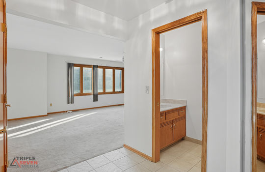 5013 180th St, Country Club Hills, IL (CW) Int Reshoot-21