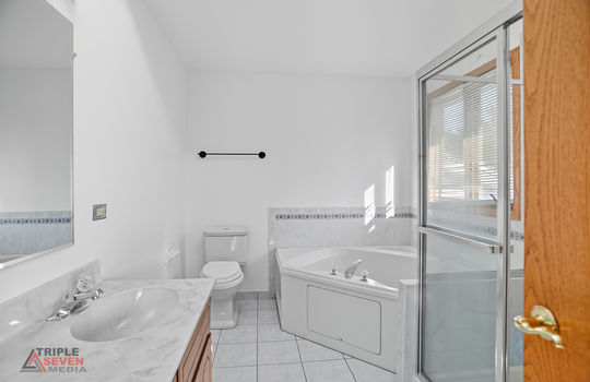 5013 180th St, Country Club Hills, IL (CW) Int Reshoot-34