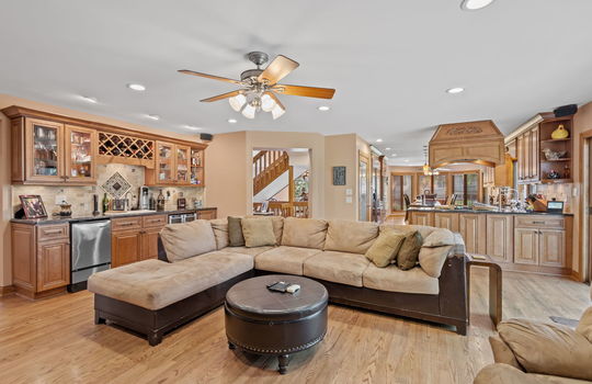 HD_1759764399808_23_web_or_mls_IMG_7078